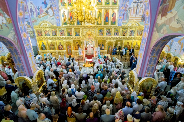 Храм Святой блаженной Ксении Петербургской на Лахтинской улице.